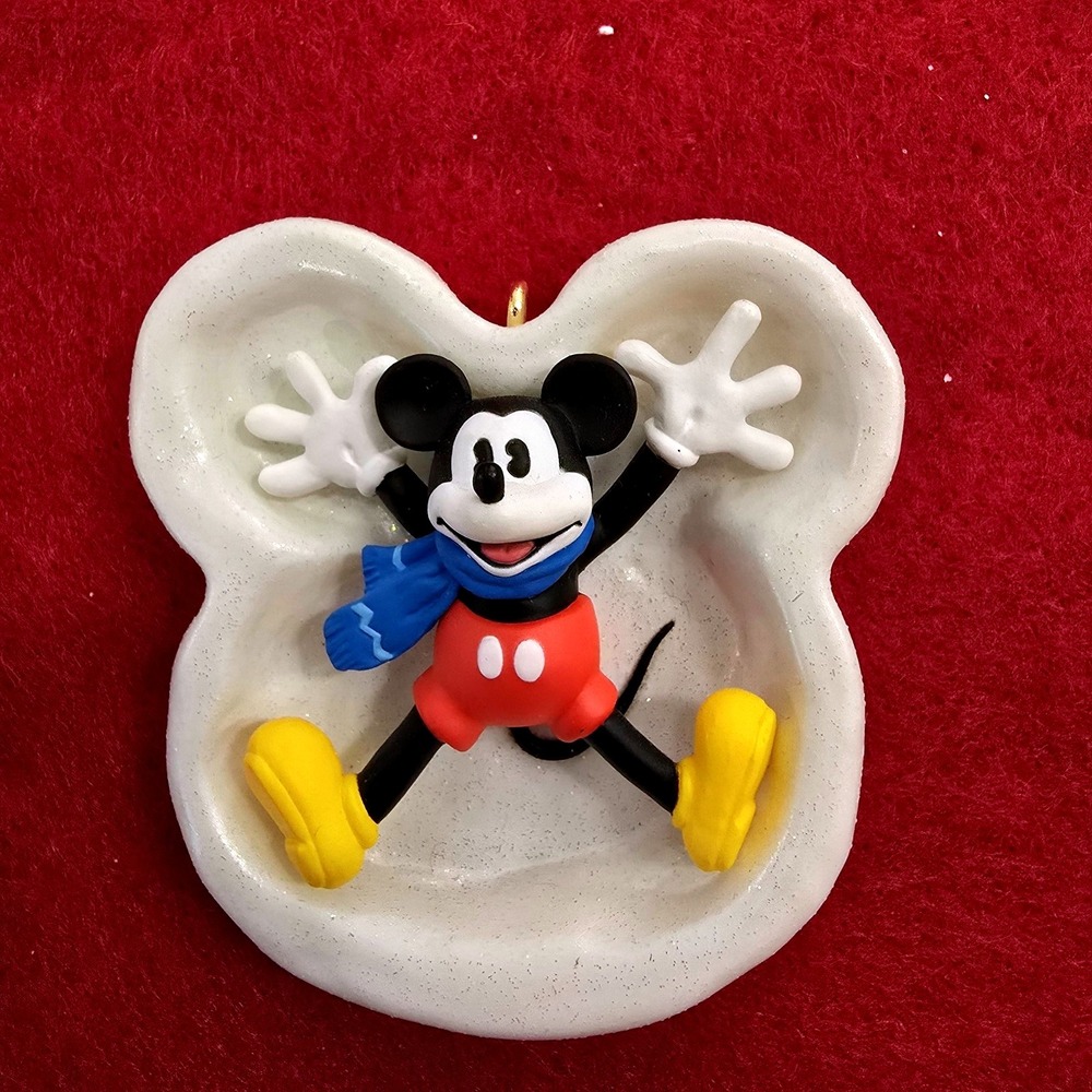 1997 Vintage Mickey Mouse Hallmark Keepsake Ornament Mickey's Snow‎ Angel Disney